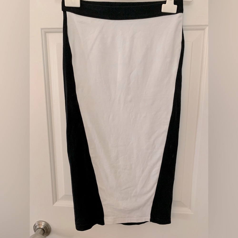 Express Knee Length Pencil Skirt - Sz XS